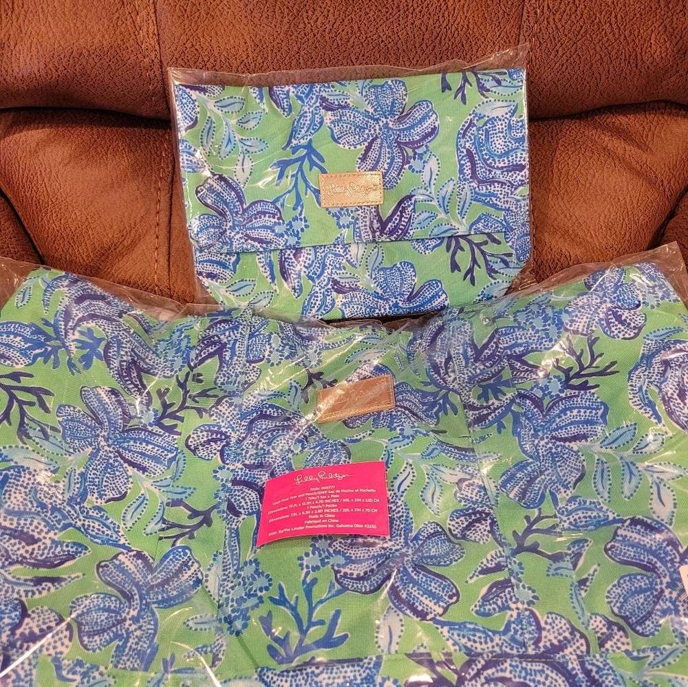 Lilly Pulitzer Travel Bag w/bonus pouch